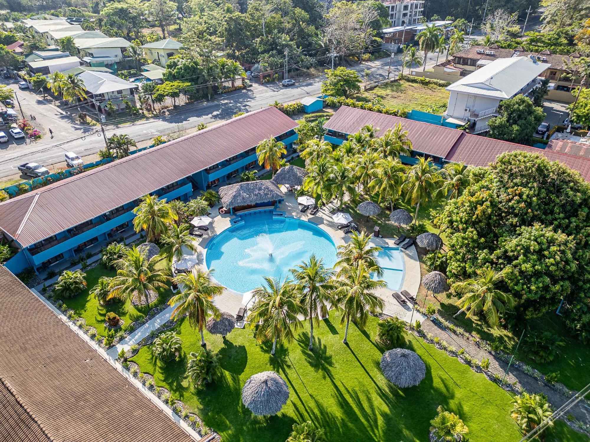 Beach Break Resort & Cr Surf Camp Jacó Kültér fotó