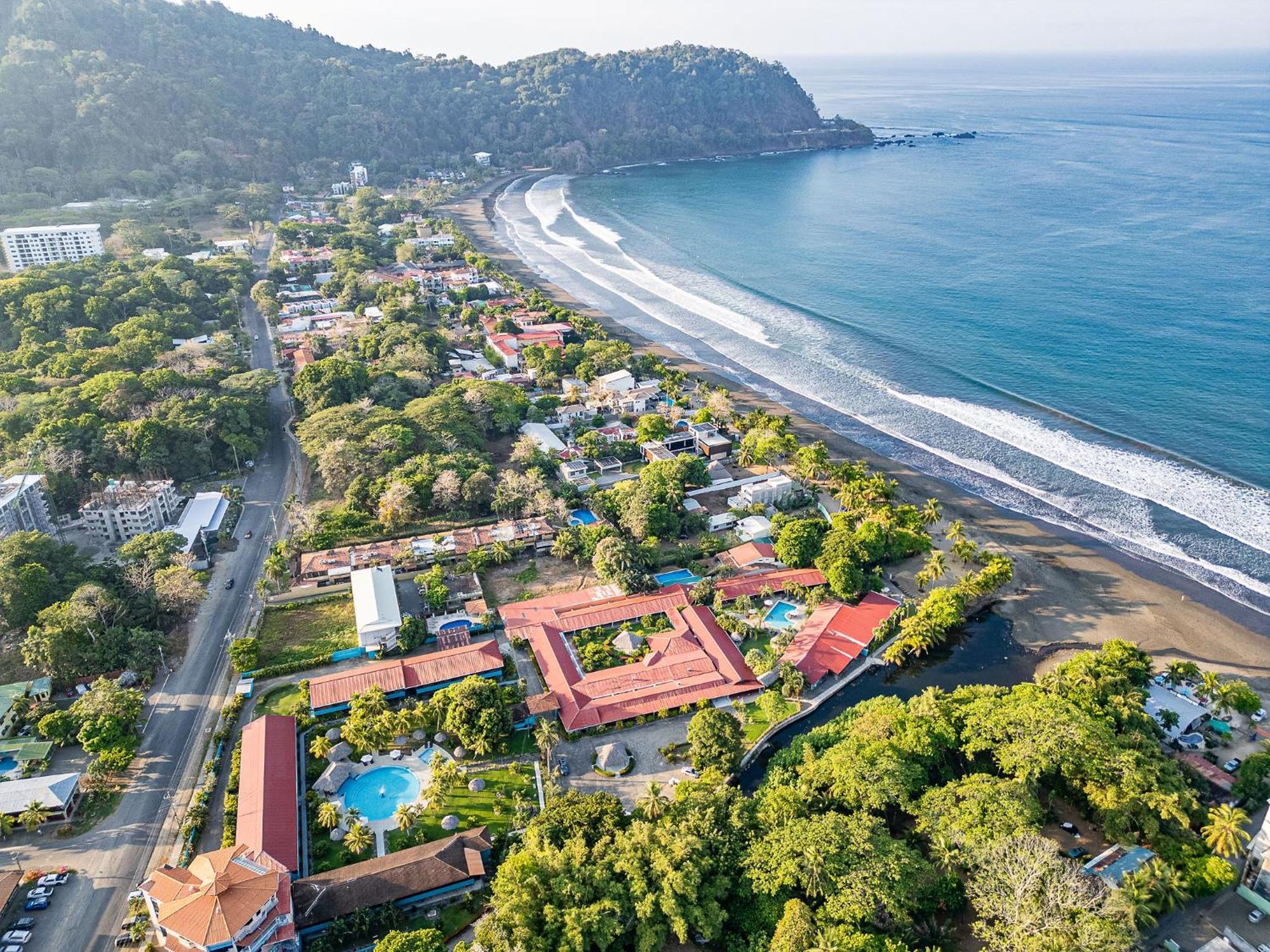 Beach Break Resort & Cr Surf Camp Jacó Kültér fotó
